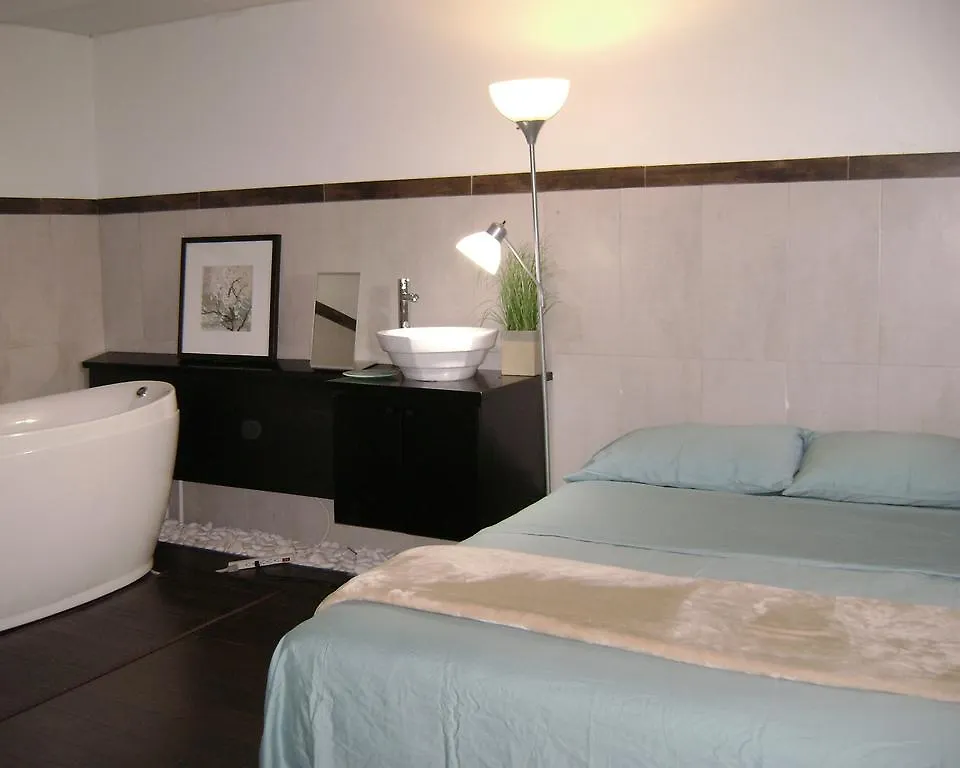 Zen Retreat City Center Near Train San Juan Guest house